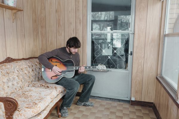 Michael Saulnier - Press Photo 2